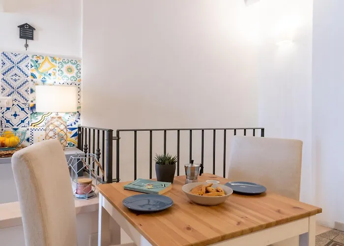 Guesthost - Casa Talete Cozy In Ortigia - First Floor דירה סירקוזה